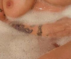 Refined mature escort in Olympia — mutual options, bodywork, and roleplay - Image 11