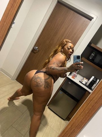 Fargo, ND 29 Escort — Big Tits & Deep Throat Specialist - 1