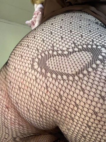 Slim-Thick Blonde Working Girl (Big Booty) — 24 - 1