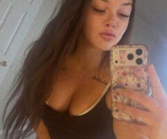 Leah (Kansas City) — Upscale Female Escort, Video Call Proof & Full-Hour Sessions - Image 2