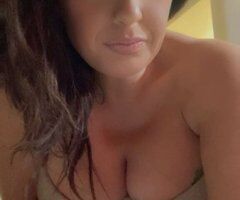 Inland Empire escorts - Incall Available Female Escort in Inland Empire — Big Tits, Wet & Tight Mouth/ Pussy