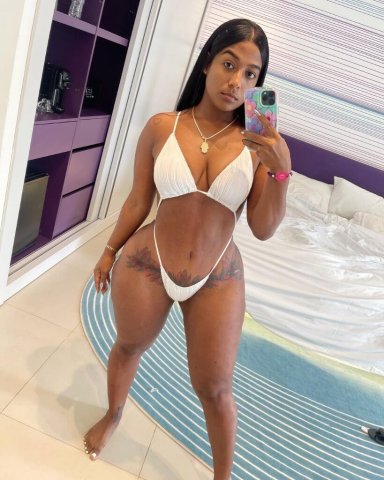 Bronx Female Escort — East Tremont Avenue Session - 1