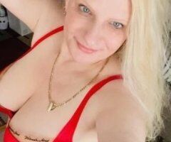 Sioux City escorts - Sioux City Hot Mom Escort — BBJ, In/Out, Car Fun