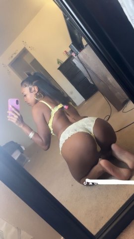 Sweet, Discreet Female Escort for Tight Encounters in Los Angeles, CA - 1