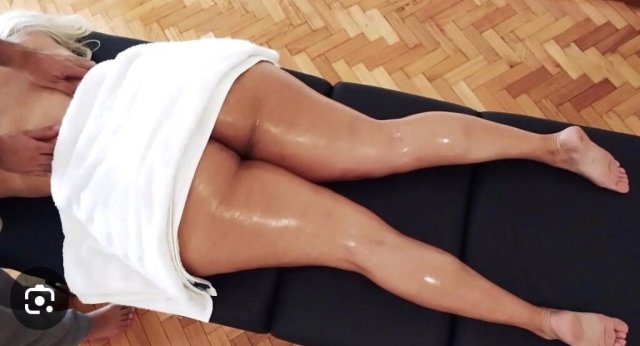 Relaxation Latina Spa — Massage Therapist with Body Scrubs (West Palm Beach, FL) - 1