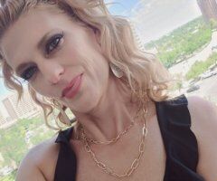 Longmont Incalls & Outcalls — Blonde MILF (Tonight–Sunday, Fort Collins area) - Image 3