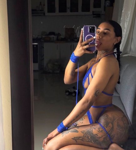 Petite Sexy Independent Escort in Ames, IA (Incalls Only) - 1