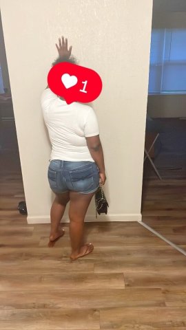 Juicy Outcalls — Female Escort (St. Louis, MO) - 1