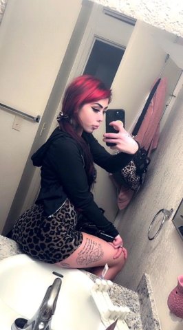 Red-Head Kayla in Fresno, CA — Slim Thick Sensual Escort (Outcalls, Incall) - 1