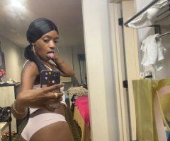 Brown Sugar Curvy Petite Escort — Discreet - Image 2
