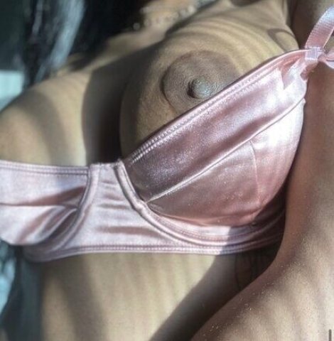 Petite kitty playmate (DD) — FaceTime verified in Richmond - 1