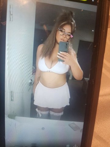 San Diego CA Female Escort — Snapchat/Telegram, Curvy Green-Eyed Service - 1