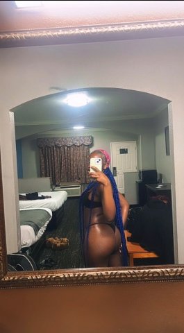 Memphis Female Escort — Incalls & Outcalls Only - 1