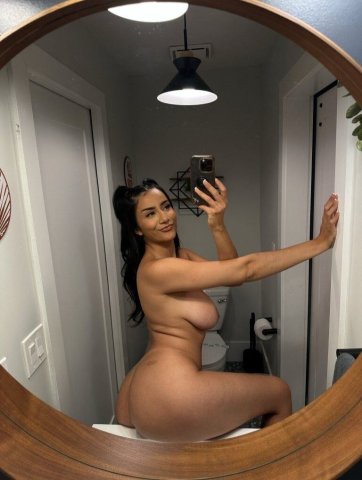 Discreet Female Escort in Bloomington, IN — BBJ, Oral, Anal, GFE & More - 1