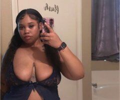 Pittsburgh escorts - Pittsburgh Female Escort — FT show, thick thighs & soft skin