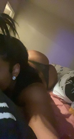 Portland Outcall & Facetime — All-natural Bombshell (5'3) with Double D Curves - 1