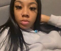 St. Louis escorts - St. Louis Petite Slim Escort