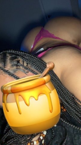 Blazyn W Buns (22) — Monroe Female Escort - 1