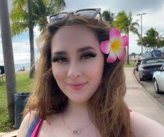 Everett escorts - Everett BBW Female Escort — thick thighs & duos