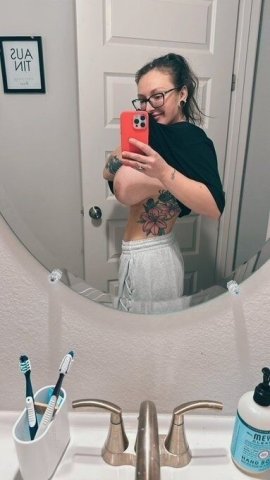 St. Louis Full-Time Girlfriend Experience — Solo Nudes & Content - 1