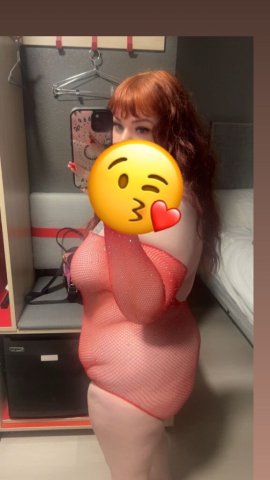 Blossom — South Bend Female Escort (BBJ, squirter, late-night specials) - 1