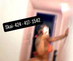 Los Angeles escorts - ShyChy & Skai — QV BJ, cardate in car (Gardena)