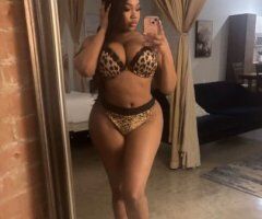 Jasmine in Dallas — 36DD bust, juicy curves, verified facetime - Image 4