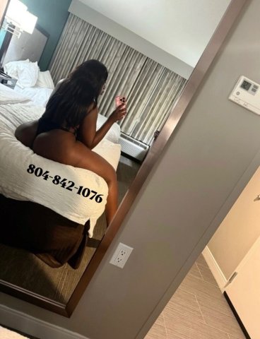 Richmond Female Escort — Outcall Only, No Men Under 34 - 1