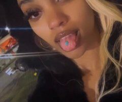Detroit escorts - Detroit MI Female Escort — In-call, outcall, and cardate