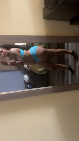 Wet Like Water outcalls only — fetish wet & tight, trucker friendly - 1