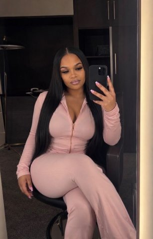 Sacramento Female Escort — stallion babe hosting - 1