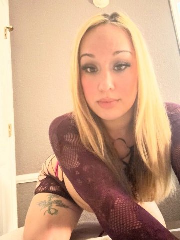Bozeman MT Female Escort — Safe, discreet, no-law-enforcement environment - 1
