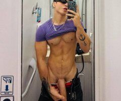 Binghamton escorts - Who wants to be my Slave! a monster Cock Ready to fuck🍆💦