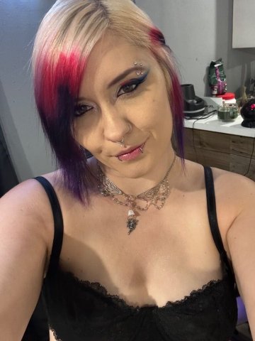 Pregnancy photos & custom sexy content on OnlyFans - 1