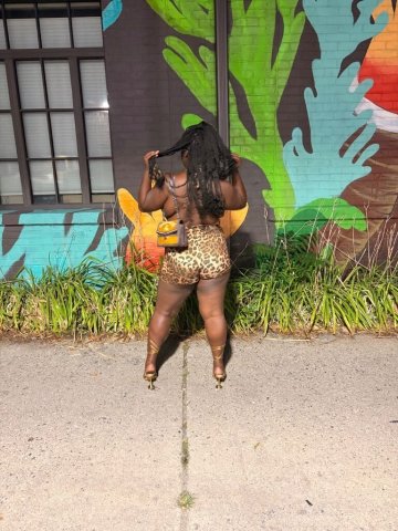 Grand Rapids Female Escort — discreet fund 24, live verification - 1