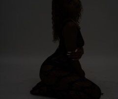 San Diego Female Escort — discreet companionship with massages (menu available) - Image 5