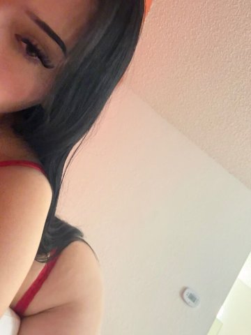 Independent Young Petite Female Escort — Tacoma Outcalls, Slim-Thick Fantasy - 1