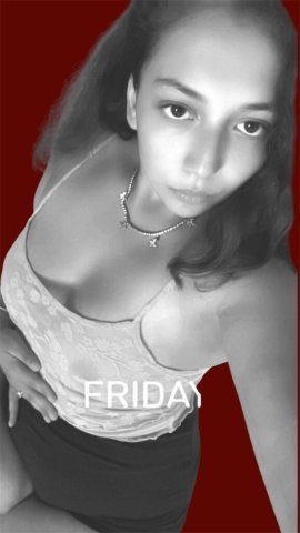 Armenian college girl Incall Special — 130/hour (weekend) South Bend, IN - 1