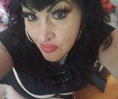 Denver, CO Fun MILF & BBJ with Besty (Couples/Tag Teams) - Image 2
