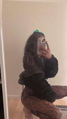 Stockton CA Female Escort — Riley - 1