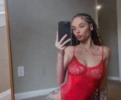 Pretty Face & Feet — Foot & Dominatrix Fetish - Image 2