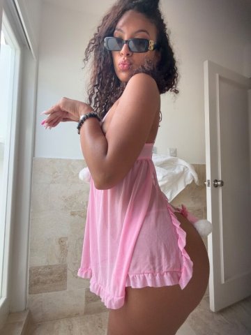 Panama City Latina Female Escort — Video Calls - 1