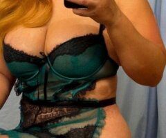 Houston escorts - Houston Female Escort — Curvy, Thick Date Service