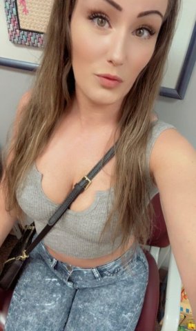 Nikki in Ann Arbor for petite sexy classy escort (appointments only) - 1