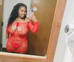 Milwaukee Female Escort — Incalls & Outcalls (Deposit Required) - Image 3