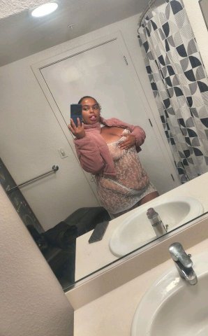Tucson AZ Incalls & Carplay — $100 QV Room Special, Throat Focus - 1
