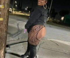 Tucson AZ Incalls & Carplay — $100 QV Room Special, Throat Focus - Image 7