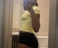 Houston escorts - Houston Petite Female Escort — Sloppy Head & Deepthroat