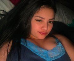 Latina ardiente de paso en Chicago, Illinois (29) - Image 2