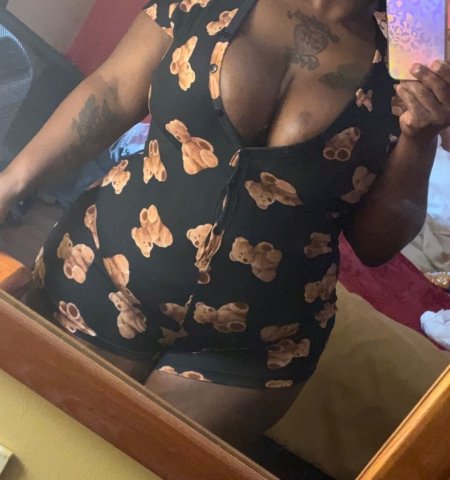 Louisville Female Escort — Head & Cat Play - 1